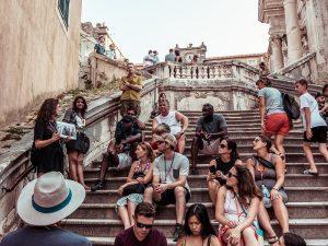 מדרגות Jesuit Staircase בדוברובניק - גרם המדרגות ממשחקי הכס- VIATOR