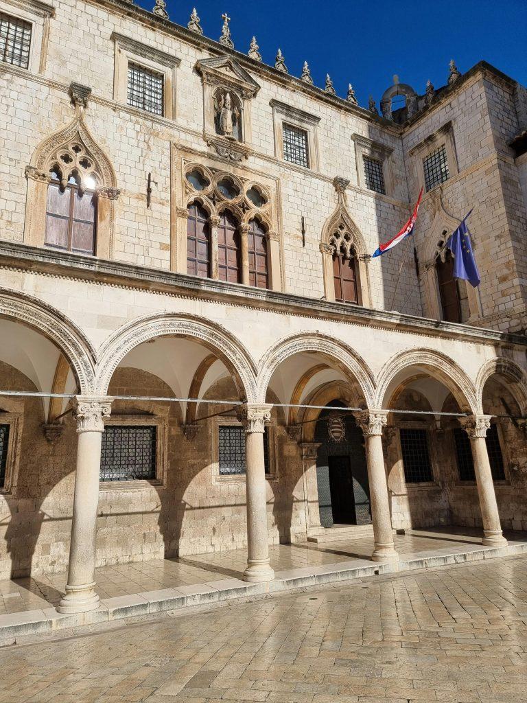 Sponza Dubrovnik- קרדיט לאתר VIATOR